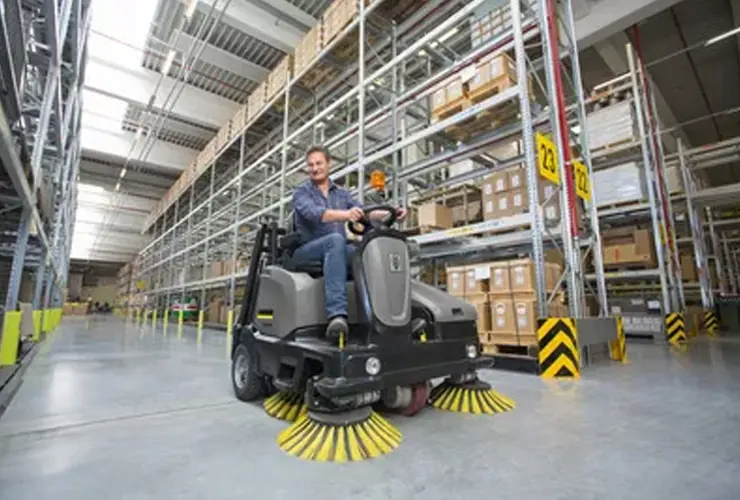 Warehouse-Cleaning__blackbear_property-service Warehouse-Cleaning__blackbear_property-service